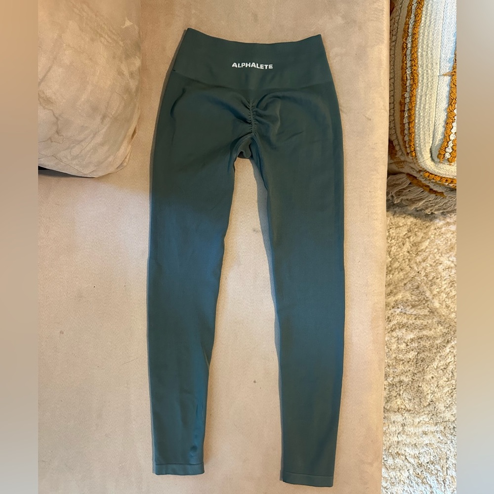 Alphalete Amplify leggings-Charcoal